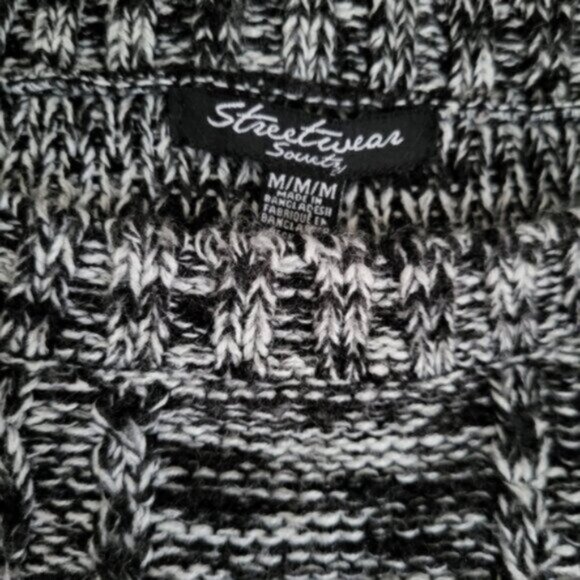 Streetwear Society Cable Knit Sweater women's sz M - Picture 4 of 4
